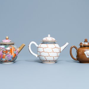 Drie diverse Chinese theepotten met deksels, Qianlong — foto 4