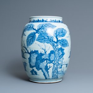 Drie grote Chinese blauw-witte vazen met figuren in een landschap, Transitie periode — foto 11