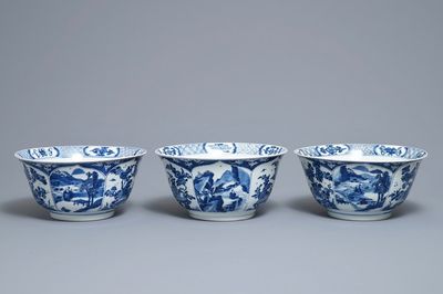 Drie grote Chinese blauwwitte kommen, Kangxi