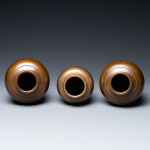 Drie Japanse met zilver en koper ingelegde bronzen vazen, Meiji, 19e eeuw — foto 6
