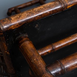 Drie 'Japonisme' stoelen en een bank in bamboe, wellicht Daï Nippon, Parijs, eind 19e eeuw — foto 9