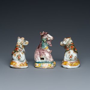 Drie polychrome en koud beschilderde Delftse miniaturen met een bokkenrijder en twee koeien, 18e eeuw — foto 5