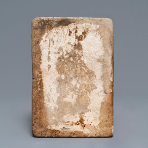 Drie Qajar tegels met reliëfdecor van valkeniers, Iran, 19e eeuw — foto 3