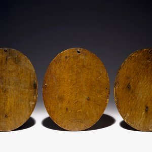 Drie Vlaamse houten medaillons met allegorische voorstellingen van "De Glorie", "De Hel" en "De Dood", 17e eeuw — foto 2
