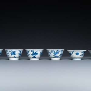 Drieëntwintig Chinese blauw-witte schotels en zeventien koppen, Kangxi — foto 12