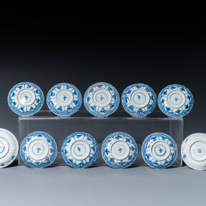 Drieëntwintig Chinese blauw-witte schotels en zeventien koppen, Kangxi — foto 5