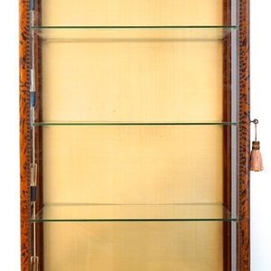 Ebbenhouten vitrinekast in gelakt schildpad, Maison Franck, Antwerpen, ca 1900 — foto 1