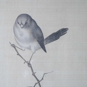 Ecole chinoise, 19ème, encre et couleurs sur soie: 'deux oiseaux sur branches fleuries' — photo 5