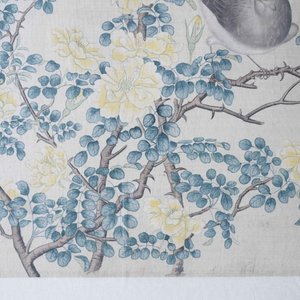 Ecole chinoise, 19ème, encre et couleurs sur soie: 'deux oiseaux sur branches fleuries' — photo 7