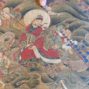 Ecole chinoise: 'Avalokitesvara à trente-trois têtes', encre et couleurs sur soie, 19/20ème — photo 61