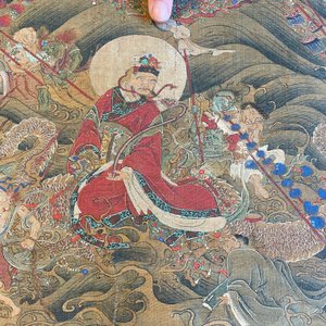 Ecole chinoise: 'Avalokitesvara à trente-trois têtes', encre et couleurs sur soie, 19/20ème — photo 62