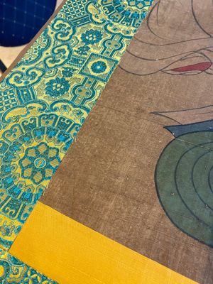 Ecole chinoise: 'Bodhisattva avec deux servants', encre et couleurs sur soie, 18/19ème — photo 4