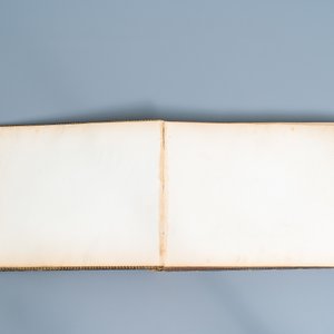 Ecole chinoise de Canton, encre et couleurs sur papier, 19ème: album de 29 paysages et scènes de punitions — photo 36