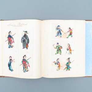 Ecole chinoise de Canton, encre et couleurs sur papier, 19ème: un album et deux boîtes contenants 70 peintures — photo 5