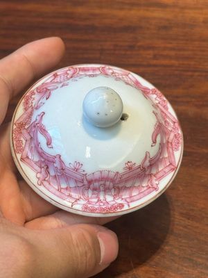 Een 28-delig Chinees rose-geëmailleerd en verguld theeservies met gekroonde monogrammen, Qianlong — foto 8