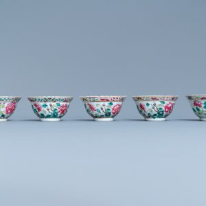 Een 56-delig Chinees famille rose servies voor de Straits of Peranakan markt, 19e eeuw — foto 19