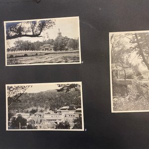 Een aantrekkelijk reisalbum met 107 zwart-witfoto's uit China, ca. 1900-1920 — foto 41