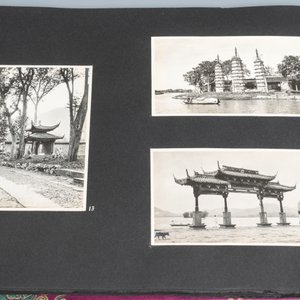 Een aantrekkelijk reisalbum met 107 zwart-witfoto's uit China, ca. 1900-1920 — foto 5