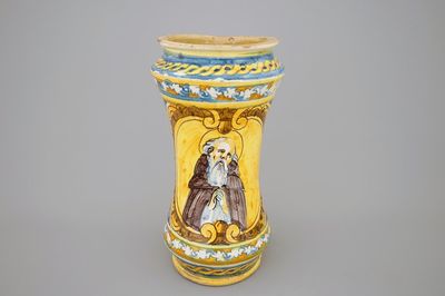 Een albarello in Italiaanse majolica, Palermo, 17e eeuw