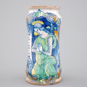 Een albarello in Italiaanse majolica, wellicht Deruta, 16e eeuw — foto 1