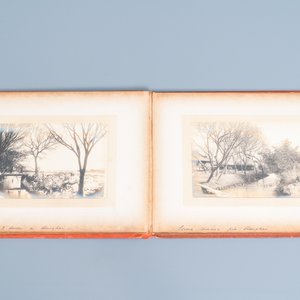 Een album met dertien zilvergelatine zwart-witfoto's van China, gedateerd 1903 — foto 4
