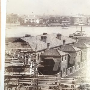 Een album met negen zilver gelatine albumine foto's, w.o. de Bund in Shanghai, gedat. 1899 — foto 34