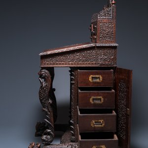 Een Anglo-Indisch koloniaal houten bureau met verborgen lade, 19e eeuw — foto 5