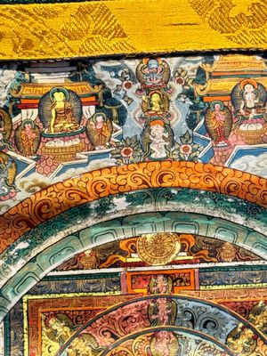 Een Avalokiteshvara mandala thangka op doek, Tibet, 19e eeuw — foto 7