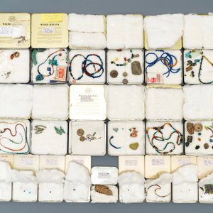 Een belangrijke archeologische collectie van o.a. glazen kralen en fragmenten met documentatie, Thailand en Vietnam — foto 5