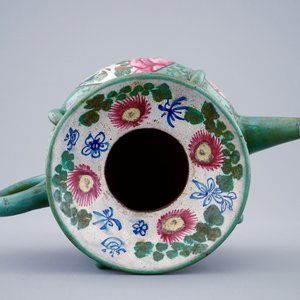 Een beschilderde Chinese Yixing steengoed theepot met deksel, 19e eeuw — foto 6