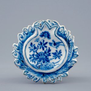 Een blauw-wit Chinees export porselein zoutvat, Kangxi — foto 6