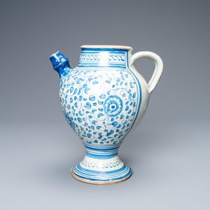 Een blauw-witte 'a foglie' siroopkan in Antwerpse majolica, midden 16e eeuw — foto 2