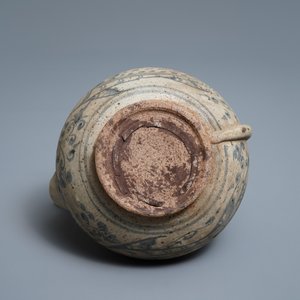 Een blauw-witte Annamese kendi met vissen, Vietnam, 15/16e eeuw — foto 6