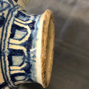 Een blauw-witte Antwerpse majolica siroopkan, 2e helft 16e eeuw — foto 8