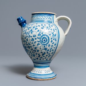 Een blauw-witte Antwerpse majolica siroopkan, 2e helft 16e eeuw — foto 4