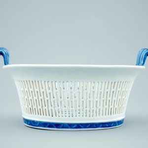 Een blauw-witte Chinese ajour bewerkte mand op onderschotel, Qianlong, 18e eeuw — foto 6