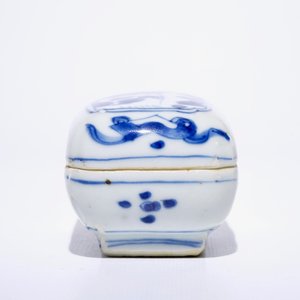 Een blauw-witte Chinese doos voor betelnoten, Ming, Wanli — foto 3