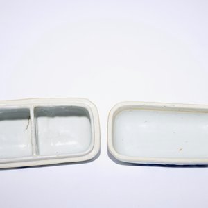 Een blauw-witte Chinese doos voor betelnoten, Ming, Wanli — foto 6