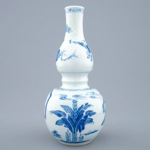 Een blauw-witte Chinese dubbele gourde vaas, Kangxi — foto 2