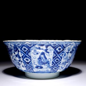 Een blauw-witte Chinese kom met vlakverdeling in Kangxi-stijl, 19e eeuw — foto 4