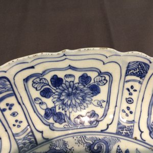 Een blauw-witte Chinese schotel met een Ki-Lin, Ming Dynastie, Wanli, 1573-1619 — foto 3