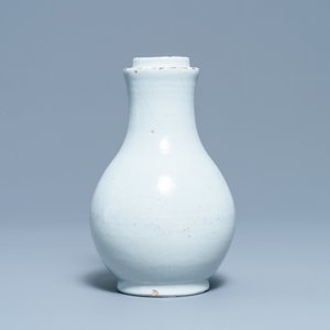 Een blauw-witte Delftse apothekersfles, 18e eeuw — foto 3