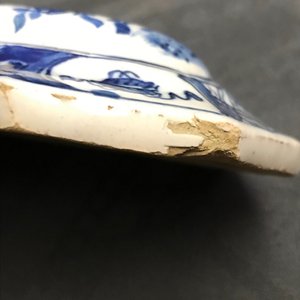Een blauw-witte Delftse borstelrug, 18e eeuw — foto 6