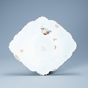 Een blauw-witte Delftse chinoiserie plaquette, 18e eeuw — foto 2