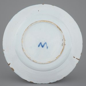 Een blauw-witte Delftse chinoiserie schotel, 17e eeuw — foto 2