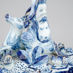 Een blauw-witte Delftse kandelaar met een hert en een boeddhist, 18e eeuw — foto 8