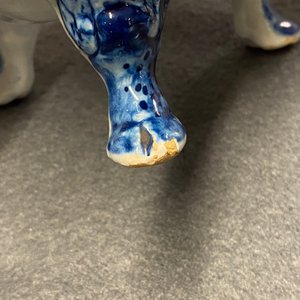 Een blauw-witte Delftse sauskom, 18e eeuw — foto 10
