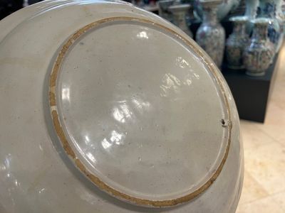 Een blauw-witte Delftse schotel met de ontvoering van Europa, 1e kwart 18e eeuw — foto 11