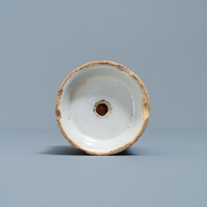 Een blauw-witte Delftse strooier, 18e eeuw — foto 7