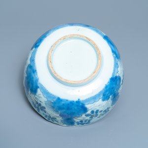 Een blauw-witte Engelse Delftse kom gedateerd 1684 — foto 7